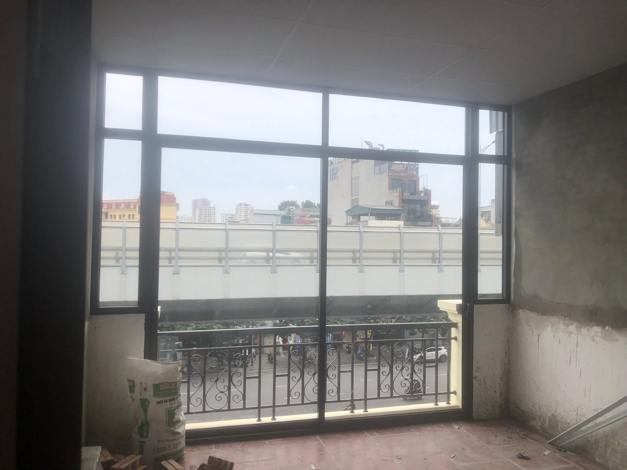 Cho thuê nhà Mặt Phố Minh Khai, 4.5 tầng x 25m2, mt 4m, 2 ngủ, 27 Triệu - Ảnh 2